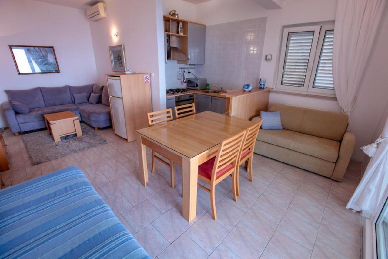 Ferienwohnung Vila Pinet Brist Exterior foto